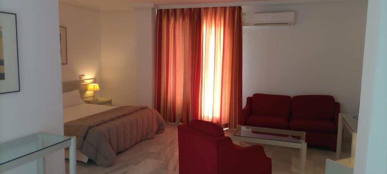 Hospedium Hotel Apartamentos Simon Verde Майрена-дель-Альхарафе Экстерьер фото