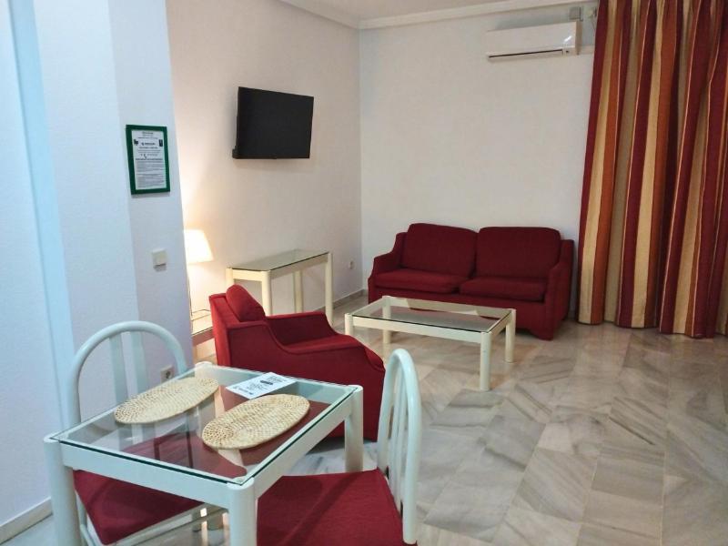 Hospedium Hotel Apartamentos Simon Verde Майрена-дель-Альхарафе Экстерьер фото