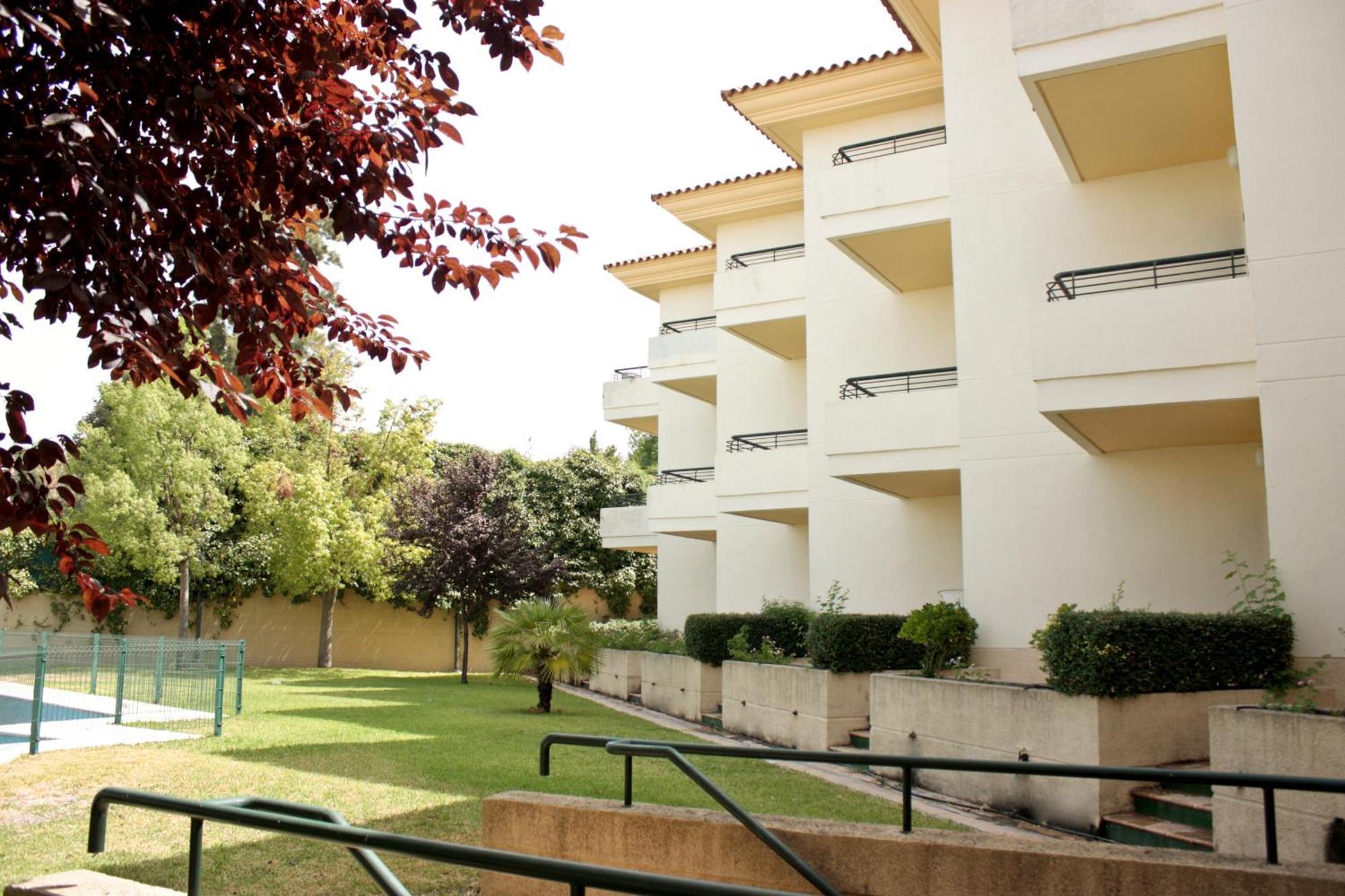 Hospedium Hotel Apartamentos Simon Verde Майрена-дель-Альхарафе Экстерьер фото